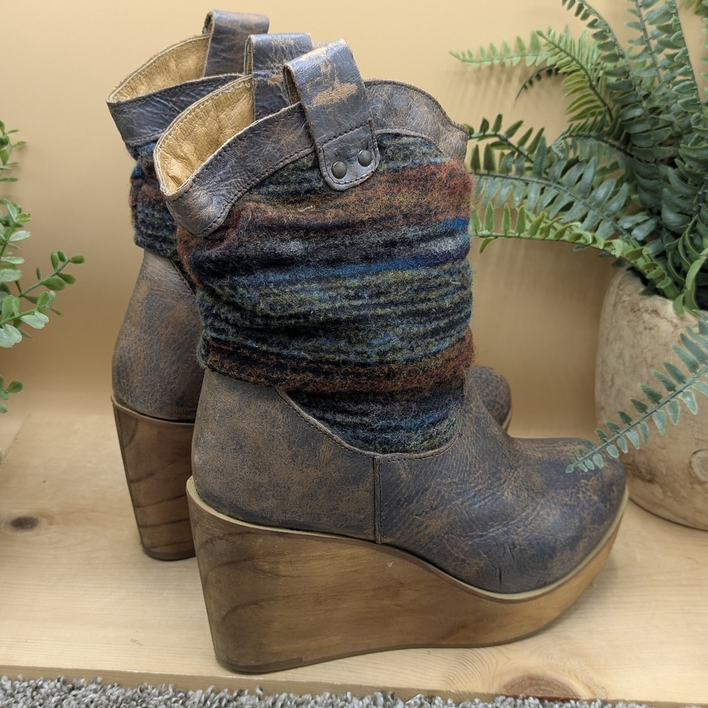 Bed Stu Wooden Wedge Sole Women's Size 6 Platform Fabric Top Boots